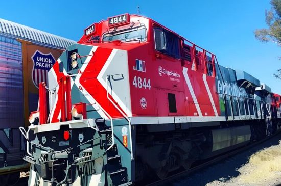 Tráfico ferroviario mexicano termina la semana 48 con caída de 5.4%